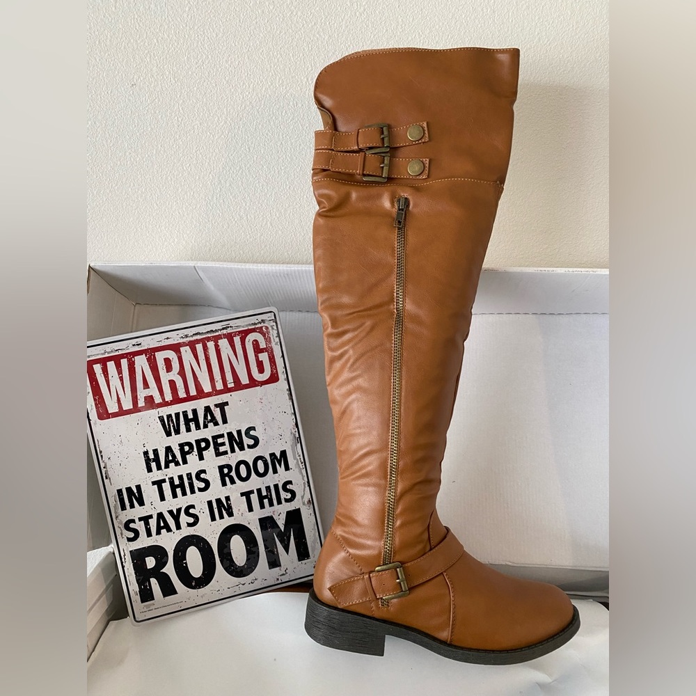 Black Friday combat boot over the knee